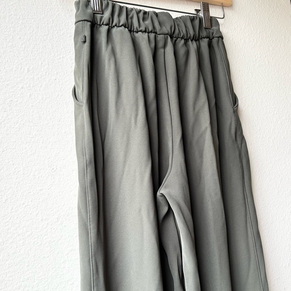 Lululemon Noir Pant Dark Olive Green Size 2 - Picture 10 of 16